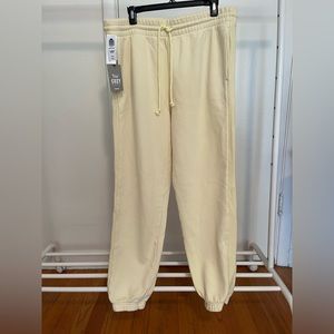 TNA Cozy Fleece Boyfriend sweatpant BNWT